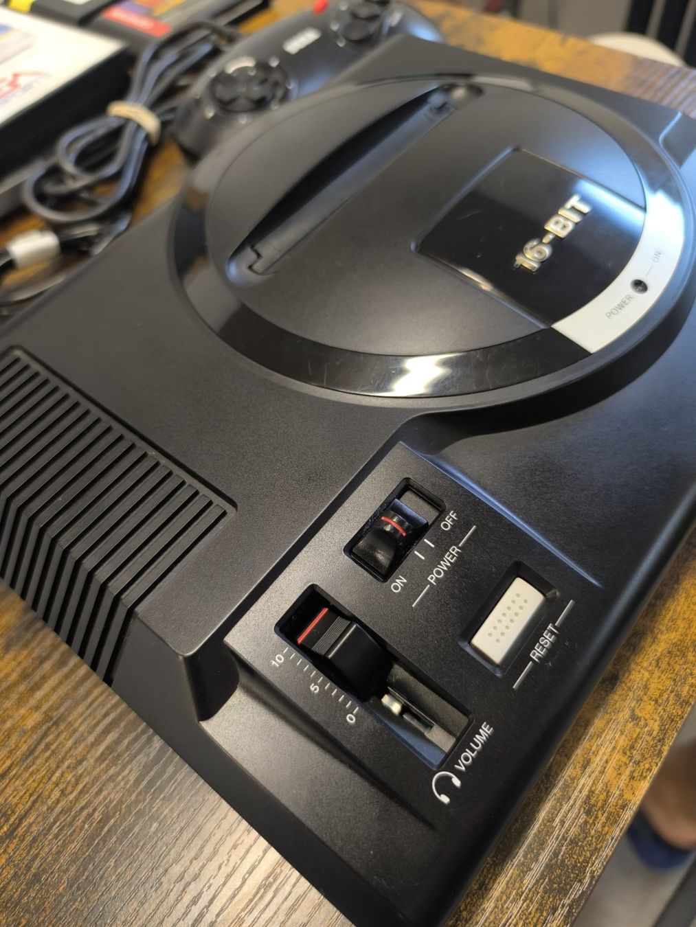 Sega Console: Sega Mega Drive top état – Usato da Conthey venduto da costafrederico 1