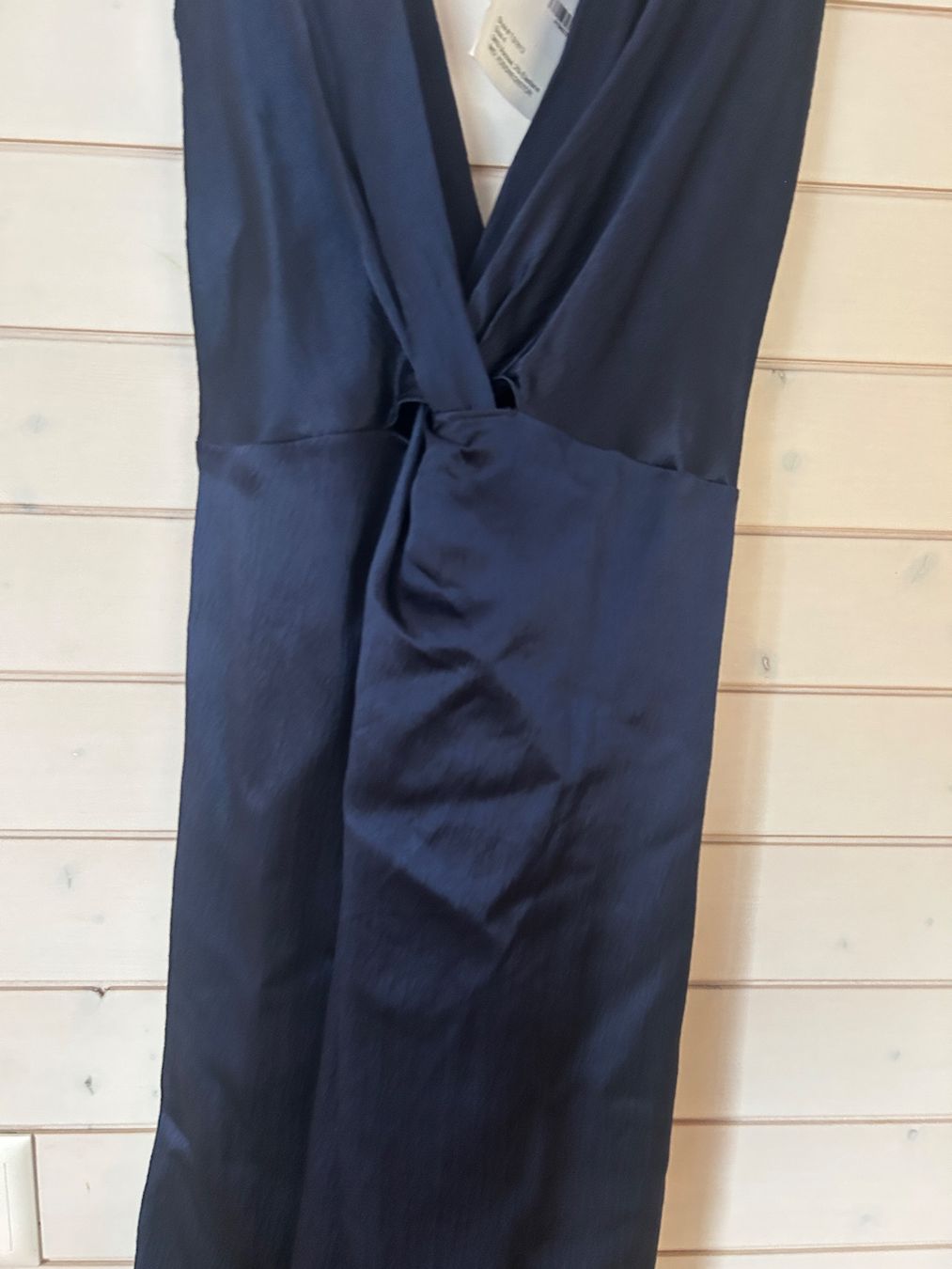 Vestiti: Sid Neigum Twist Front Hammered Satin Dress - Gr. S – Nuovo e nell'imballaggio originale da Illnau venduto da Monkky 8