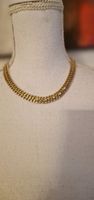 Elegante goldfarbene Halskette mit Strass vergoldet