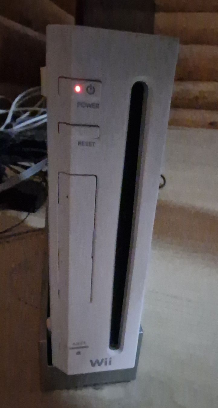 Nintendo Console: Wii - Playstation, inkl. 5 Spiele – Usato da Kleinbösingen venduto da urs_j8d9