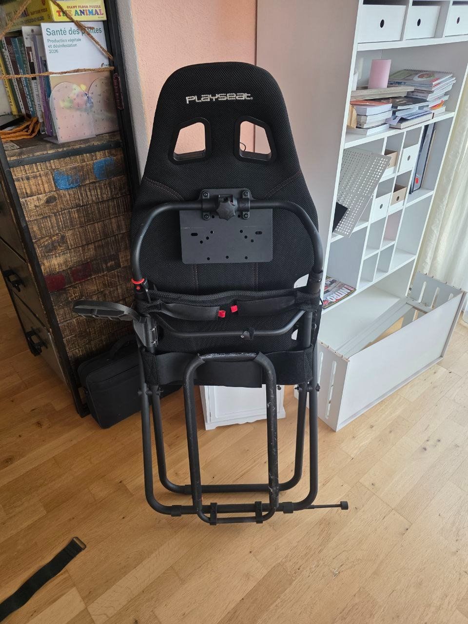Logitech Console: Volant et siège logitech g923 – Usato da Monible venduto da .__. 9