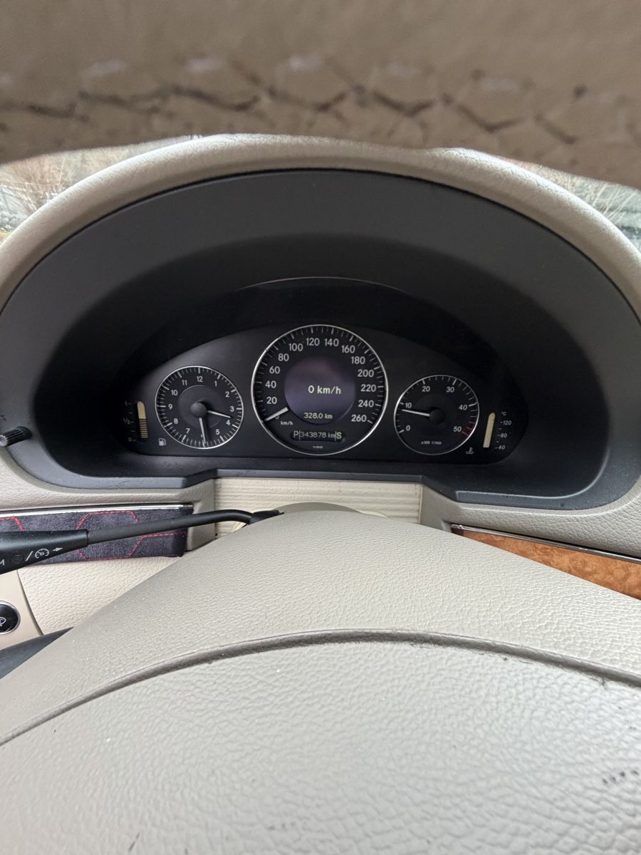 Mercedes-Benz Automobili: Mercedes E270 W211 – Usato da Kloten venduto da jokers5 5