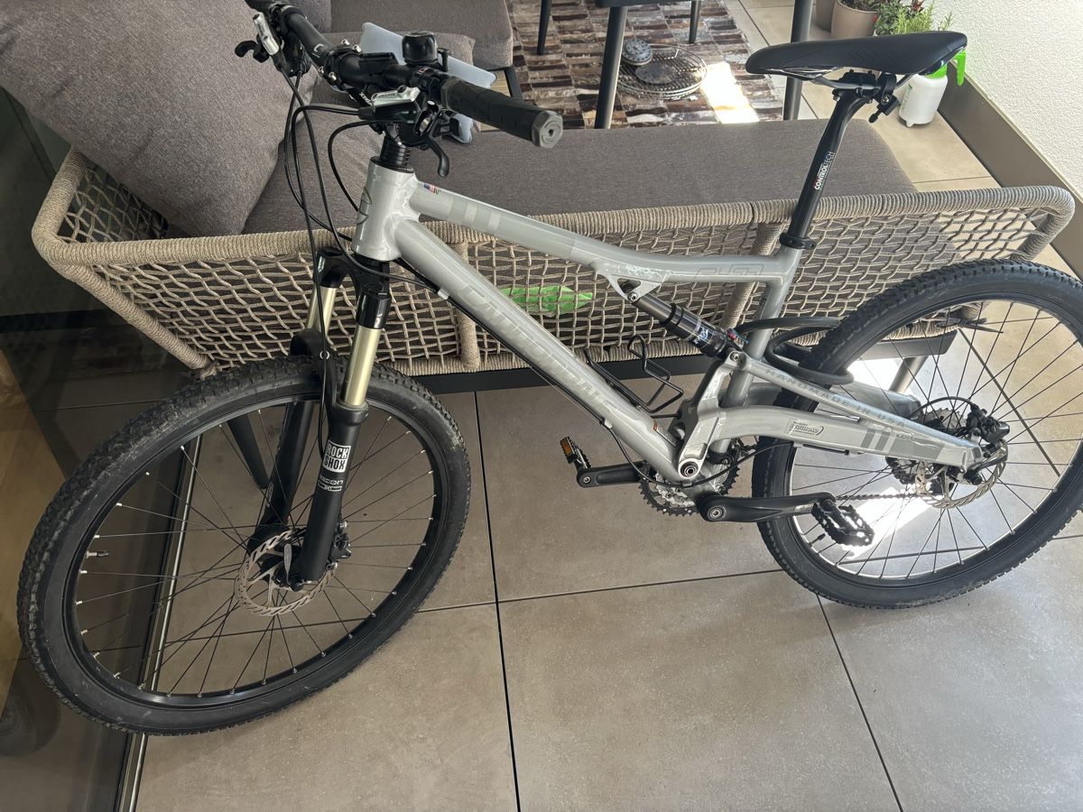 Cannondale Biciclette: Cannondale Rush 6 Kinder Mountainbike Fully – Usato da Biel/Bienne venduto da haetschniddaenkt 1