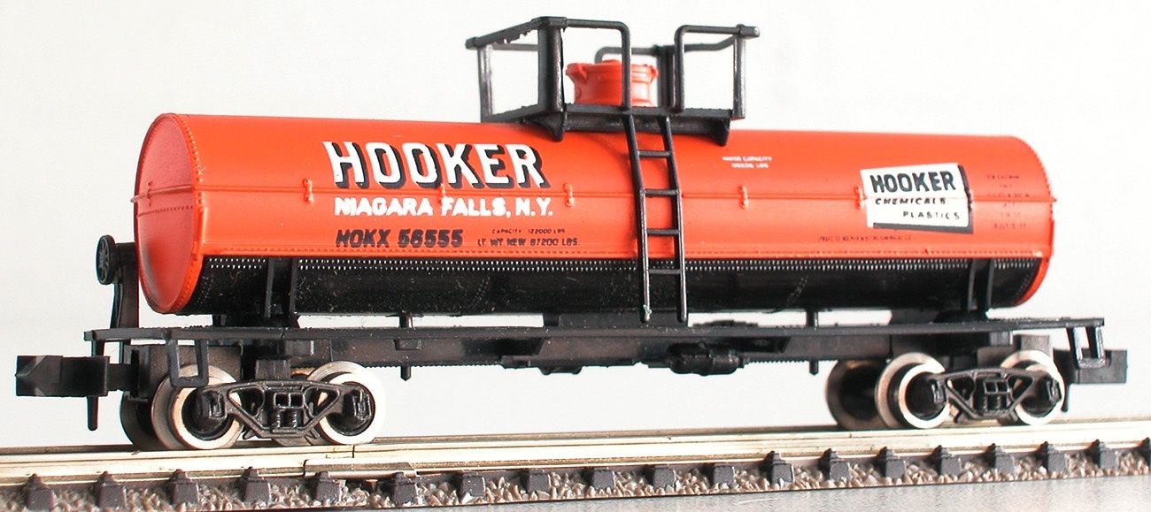 Modelleisenbahnen: Atlas US Kesselwagen Hooker Spur N – Gebraucht aus Oberwil BL von Klang
