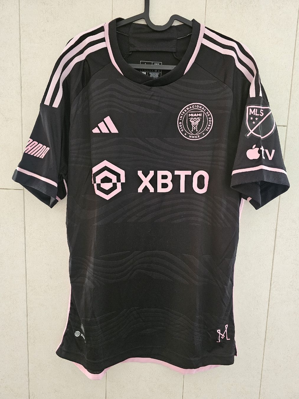 Leibchen & Hosen: Inter Miami Spielertrikot 23/24 – Neu (gemäss Beschreibung) aus Rickenbach LU von LichterWelt