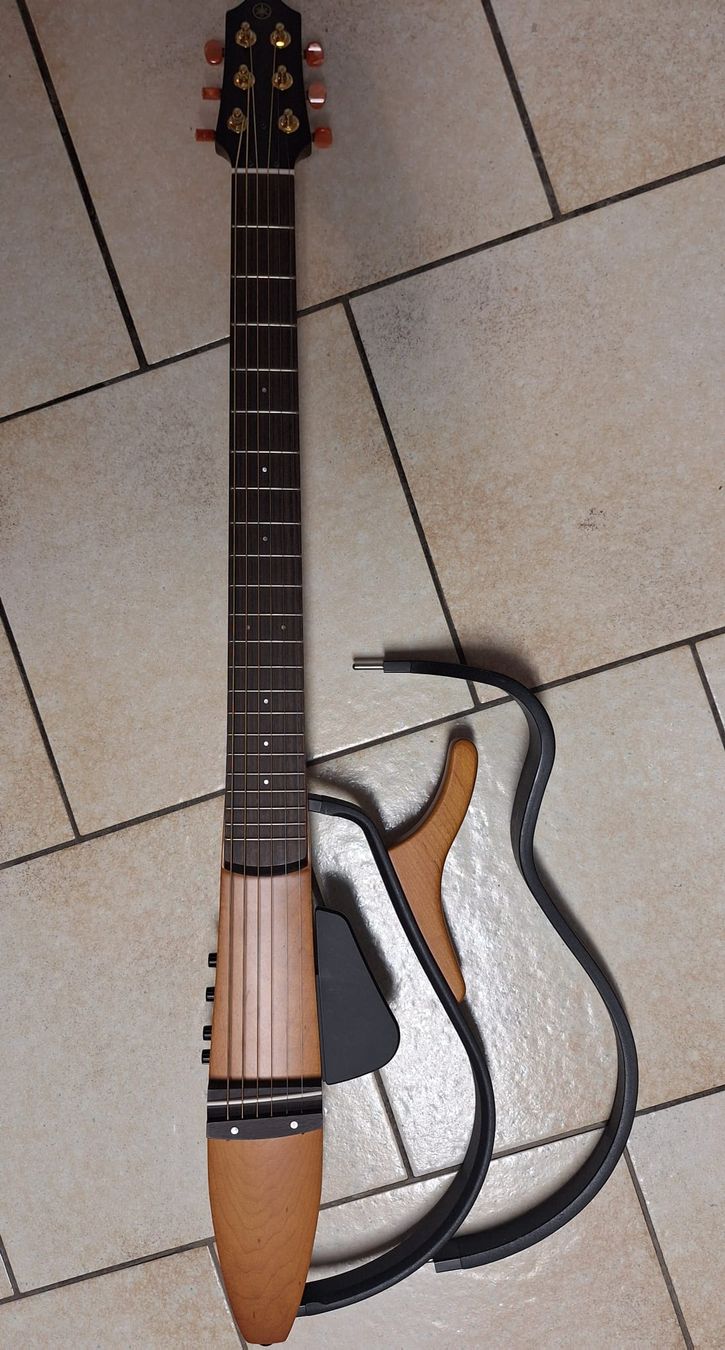 Yamaha Musikinstrumente: Yamaha silent guitar SLG 110S – Neu (gemäss Beschreibung) aus Schwadernau von markess 1
