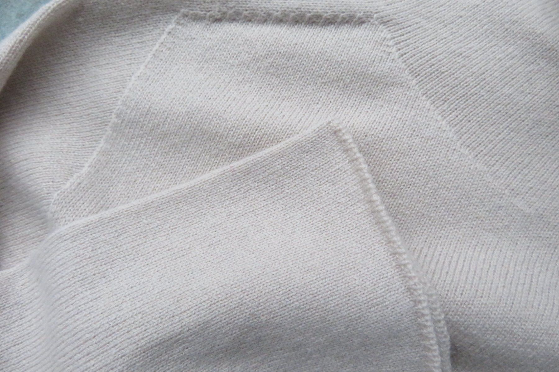 Maglioni & Felpe: LE TRICOT PERUGIA Designerpullover Grösse M – Nuovo (secondo la descrizione) da Wil ZH venduto da Tamagy 1
