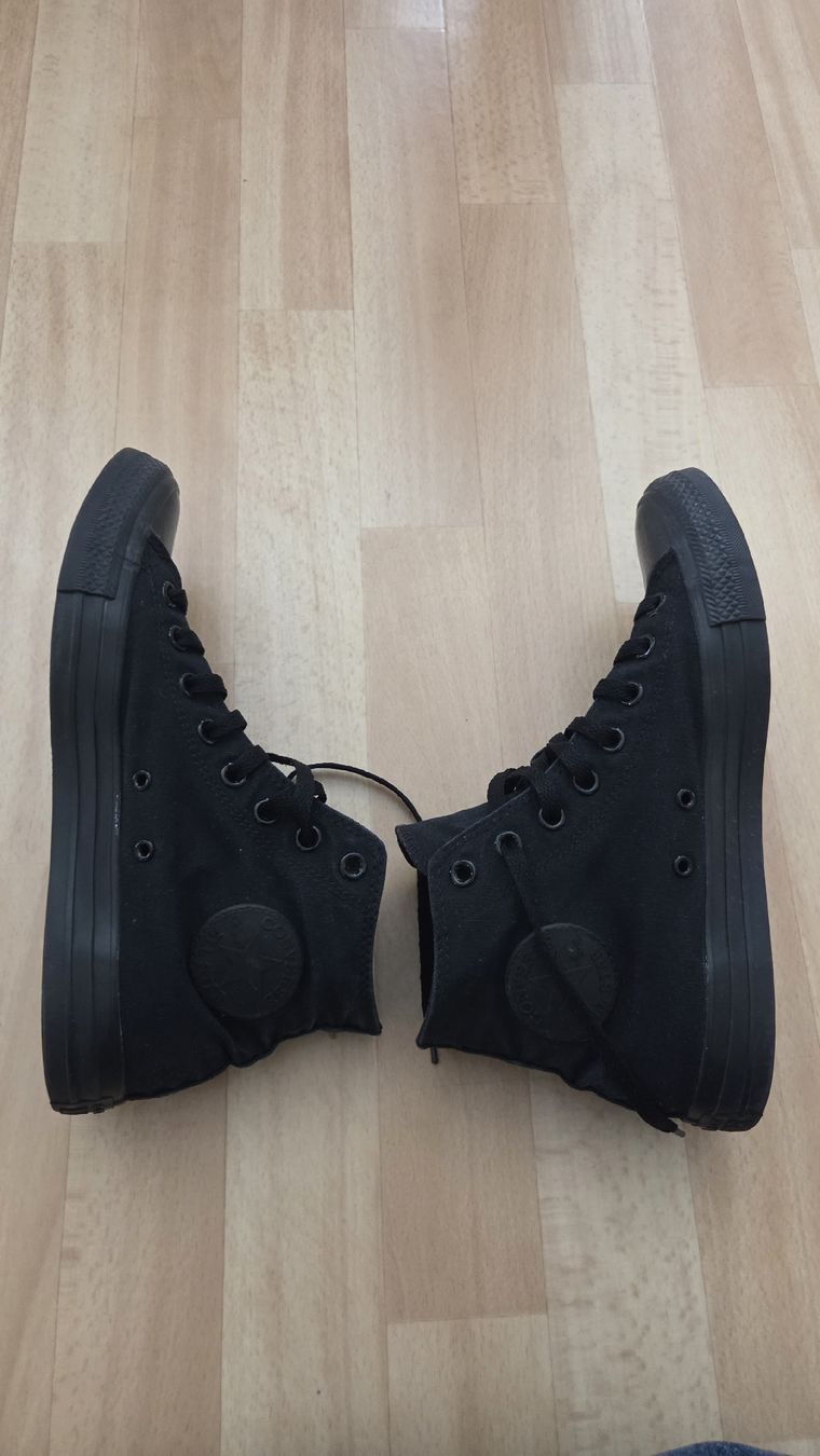 Scarpe da uomo: Converse 8.5 Schwarz – Usato da Illnau venduto da Holzerexpress 2