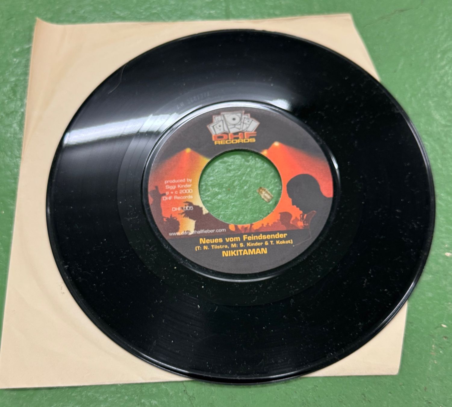 Dischi in vinile: Nikitaman / Mono & Amial: Feindsender / Partymaterial – Usato da Basel venduto da Ostschweiz06 2