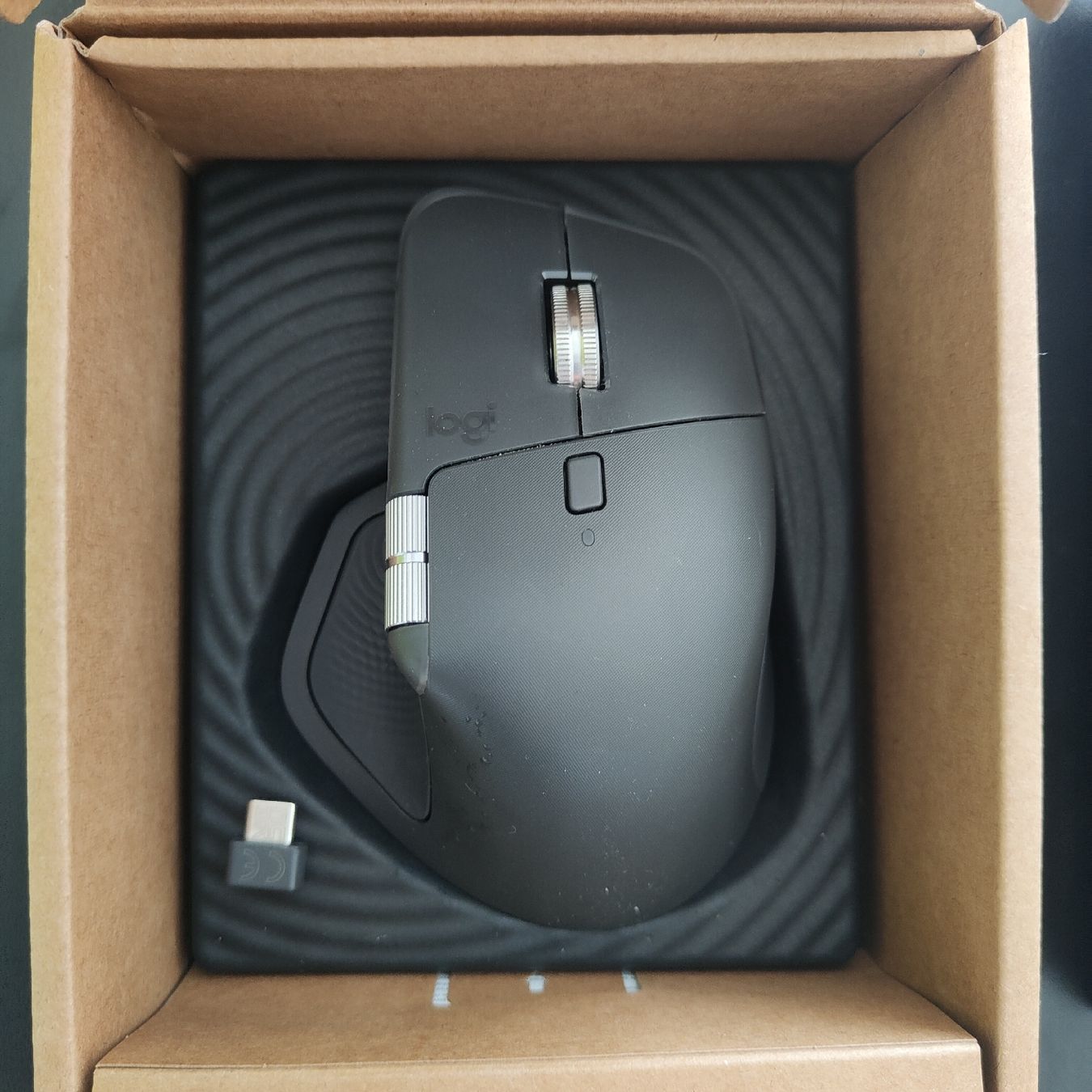 Logitech Mouse: Logitech MX Master 4 Wireless Maus – Nuovo (secondo la descrizione) da Dallenwil venduto da Snoopy15dall 1