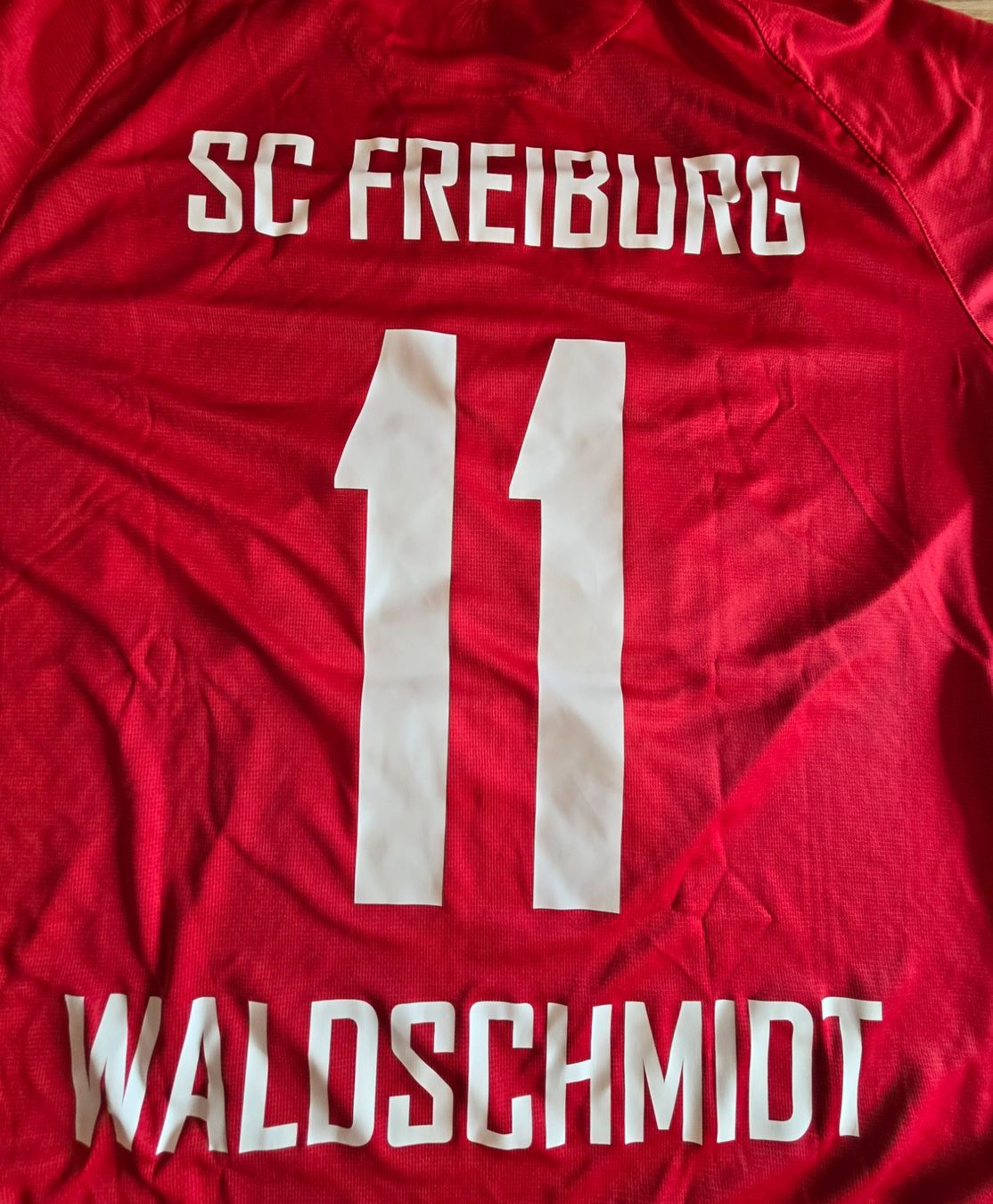 Hummel Canottiere & Pantaloni: SC Freiburg | Waldschmidt | 2019/20 | mit Patch – Usato da Zollbrück venduto da MiKron 6
