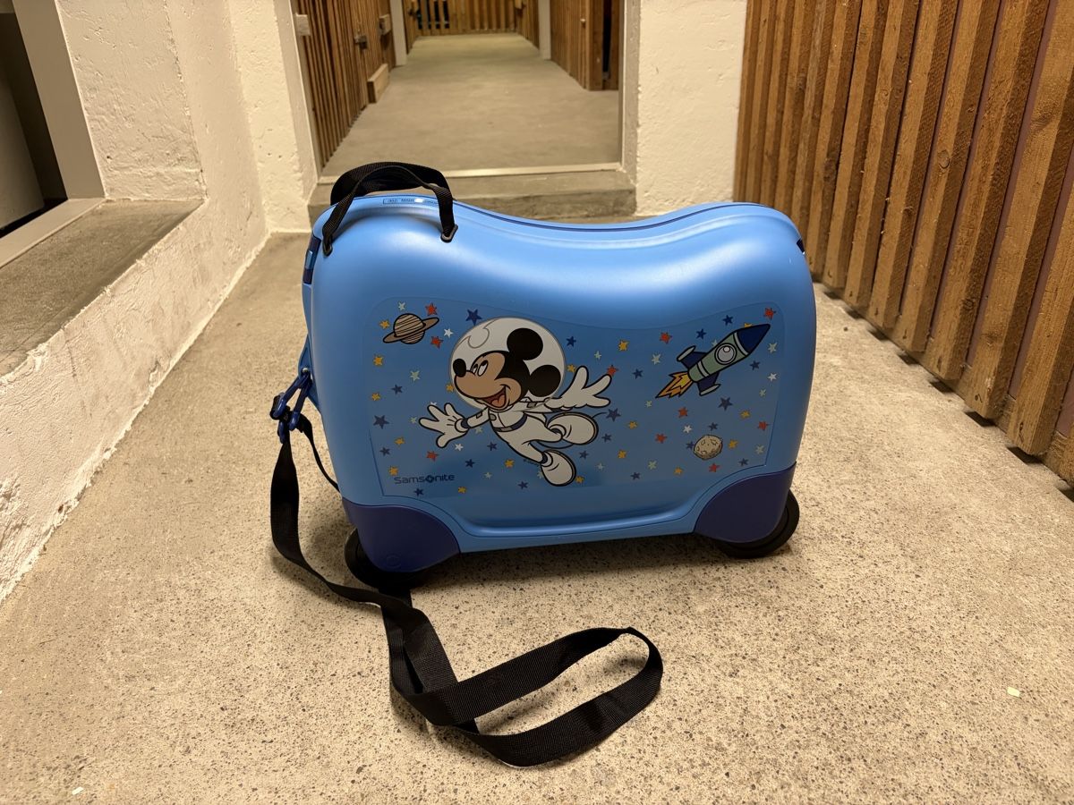 Samsonite Valises de voyage: Samsonite Kinderkoffer Disney Mickey blau – Neuf (Voir description) à Basel par martink02