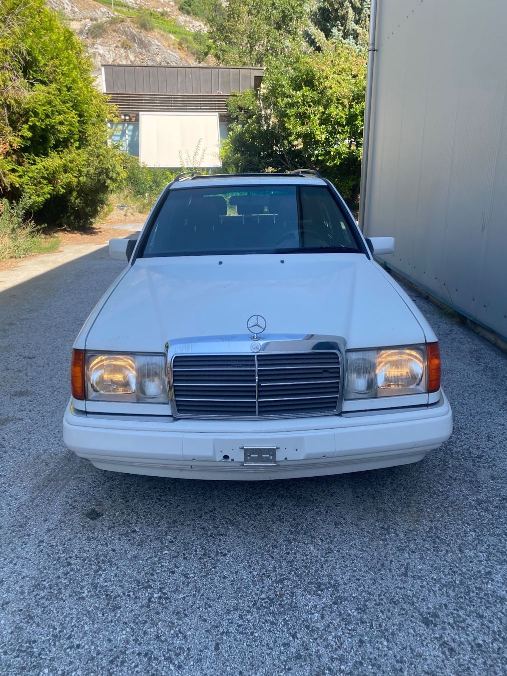 Mercedes-Benz Automobili: Mercedes-Benz 200TE W124 1994 – Difettoso da Chamoson venduto da a_laroyale 9