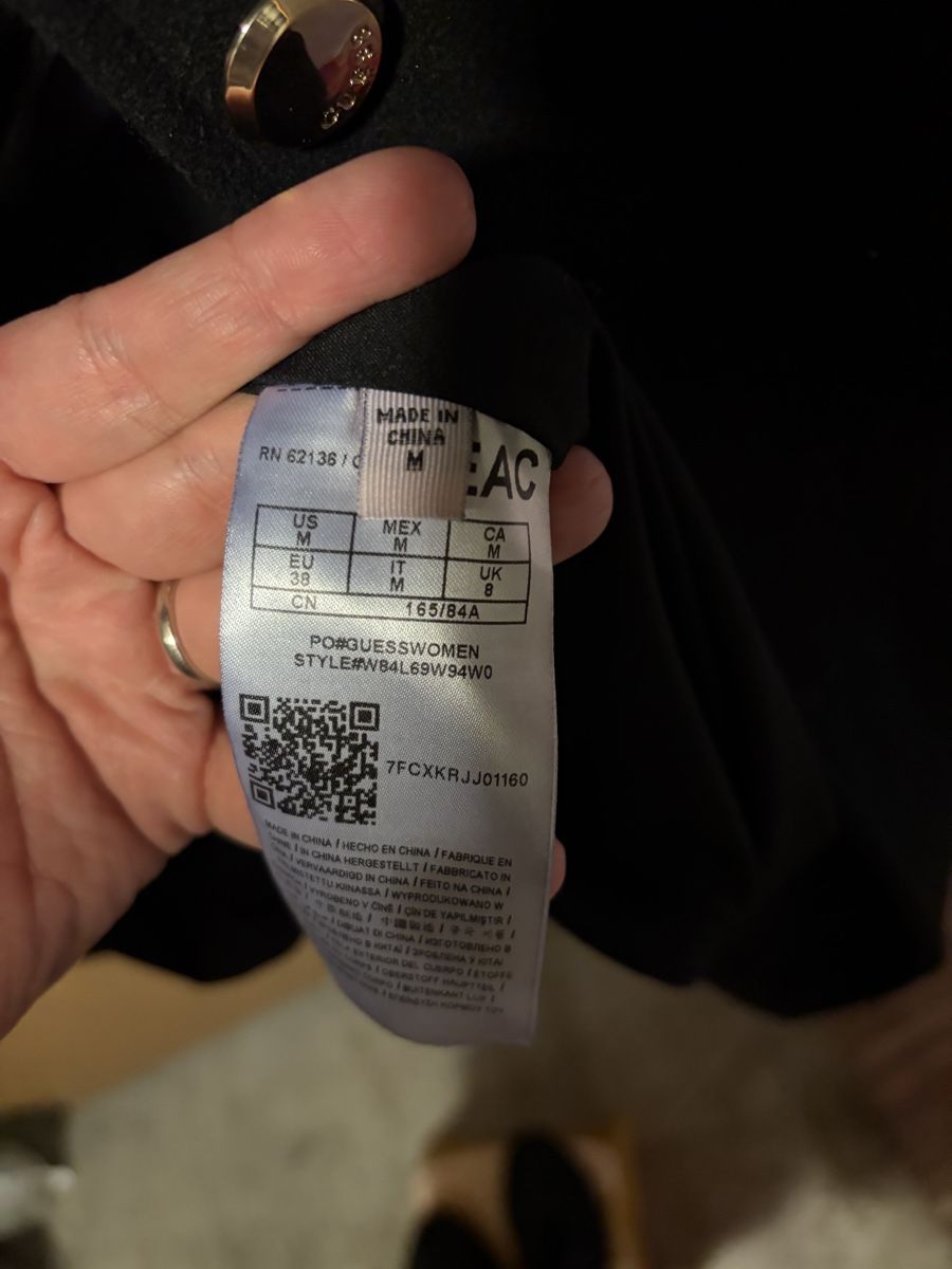 Guess Mäntel: Manteau GUESS taille M – Neu (gemäss Beschreibung) aus Evionnaz von kat_nv9f 1