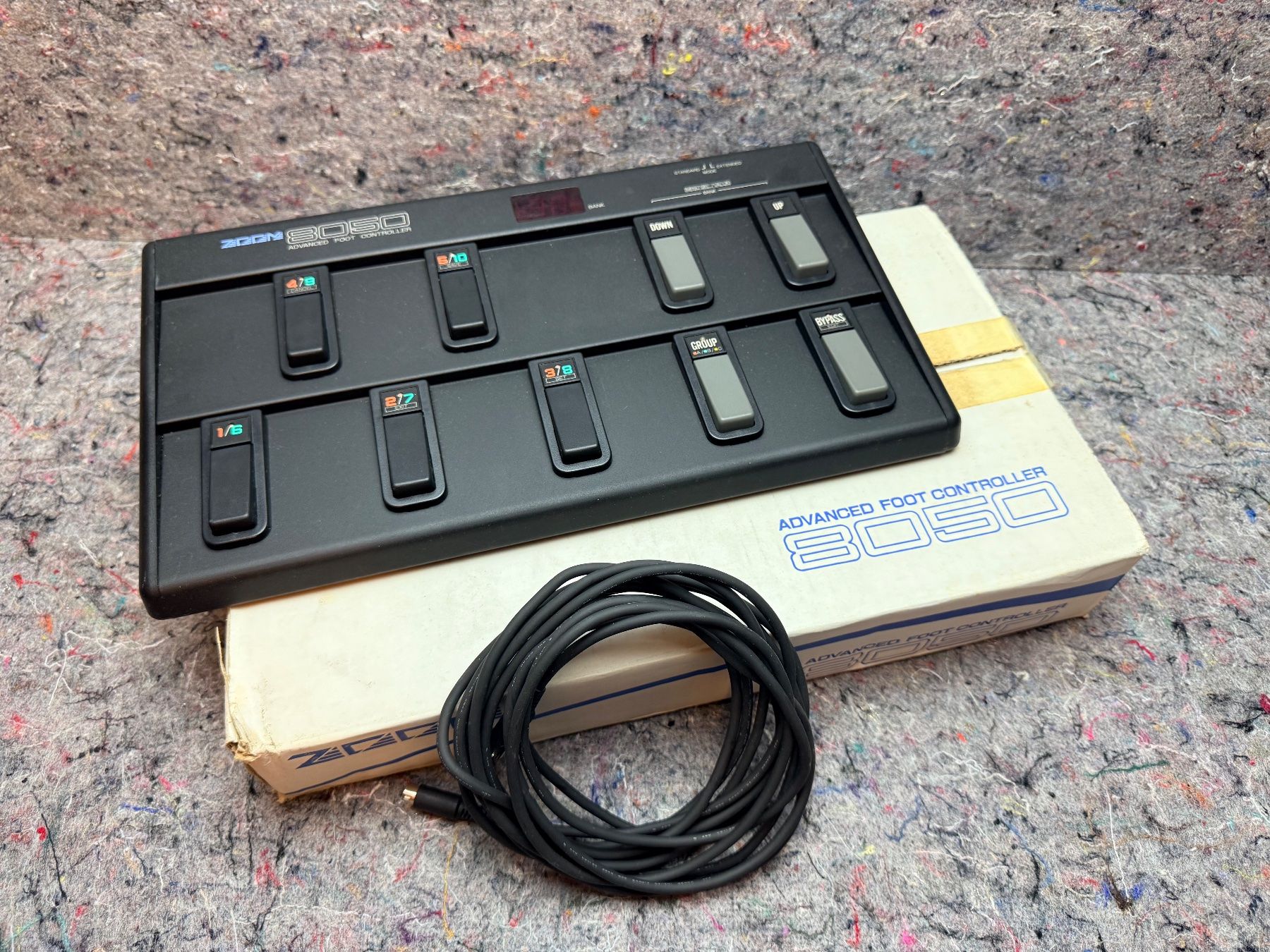 Zoom Strumenti musicali: Zoom 8050 Advanced Foot Controller – MIDI Fusscontroller – Usato da Rorschach venduto da Lefty87