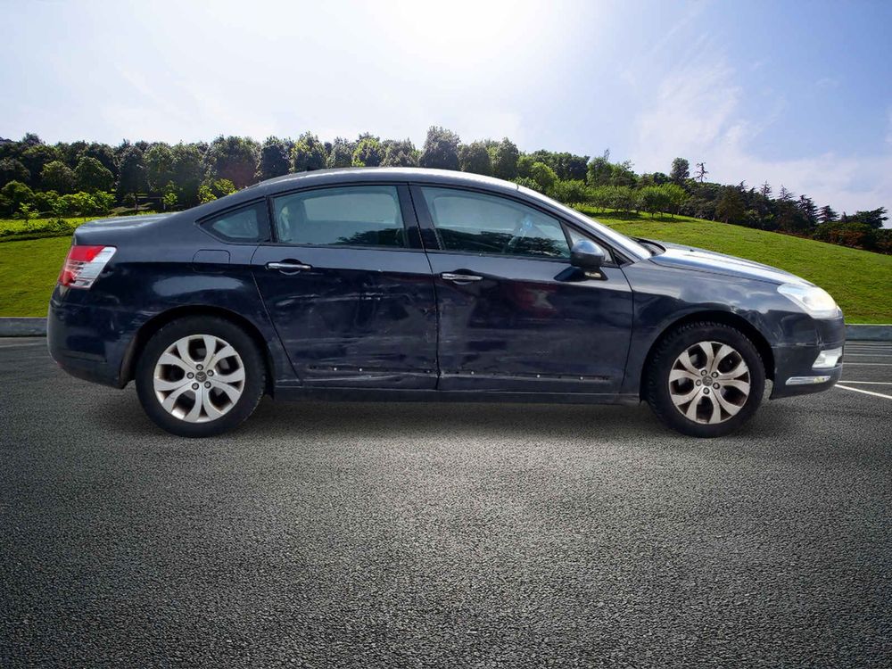 Citroën Automobili: Citroen C5 2.0i Mechanisch gut / Karosserie sehr schlecht – Usato da Leuggern venduto da AutoVermittlungAG 2