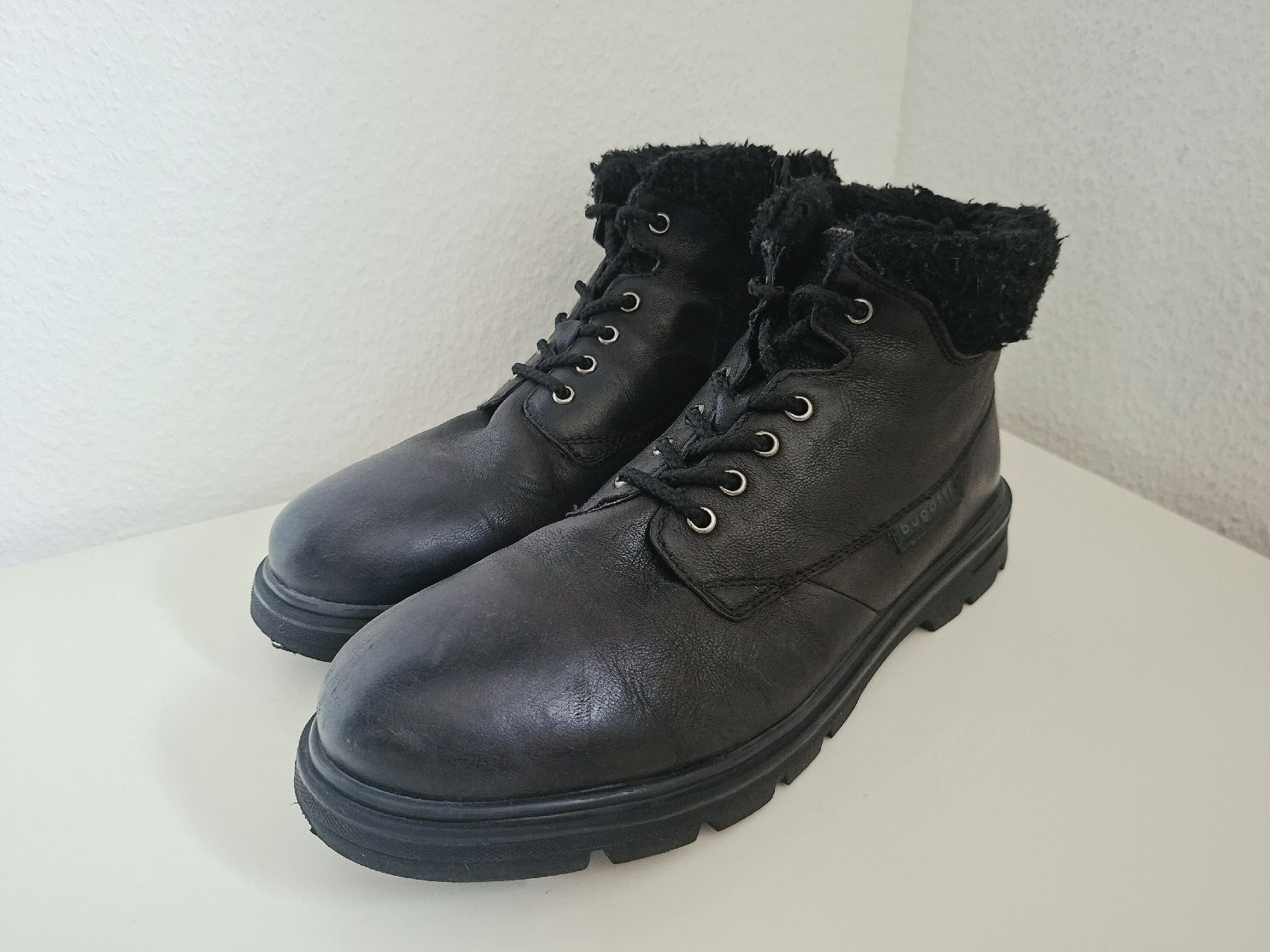Bugatti Scarpe da uomo: Bugatti Lederstiefel Herren 45 Schwarz – Usato da Pieterlen venduto da jak_c2lj