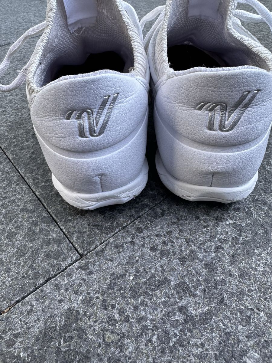 Chaussures filles: Cheerleading Schuhe 35.5 – D'occasion à Brütten par thebuerkis 2