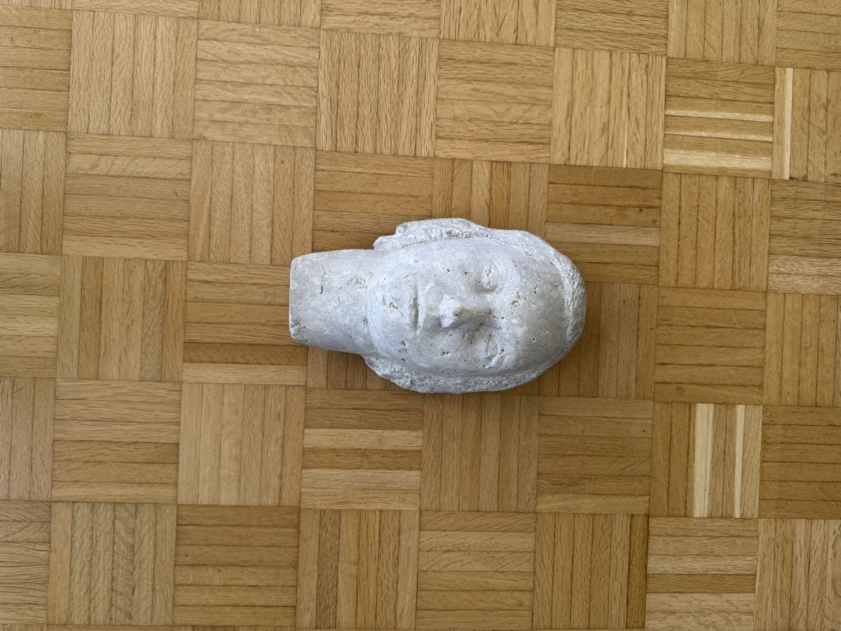 Sculture & Statue: Abstrakte Kopfskulptur aus Dolomit – Usato da Buchs AG venduto da ChrizZa 9