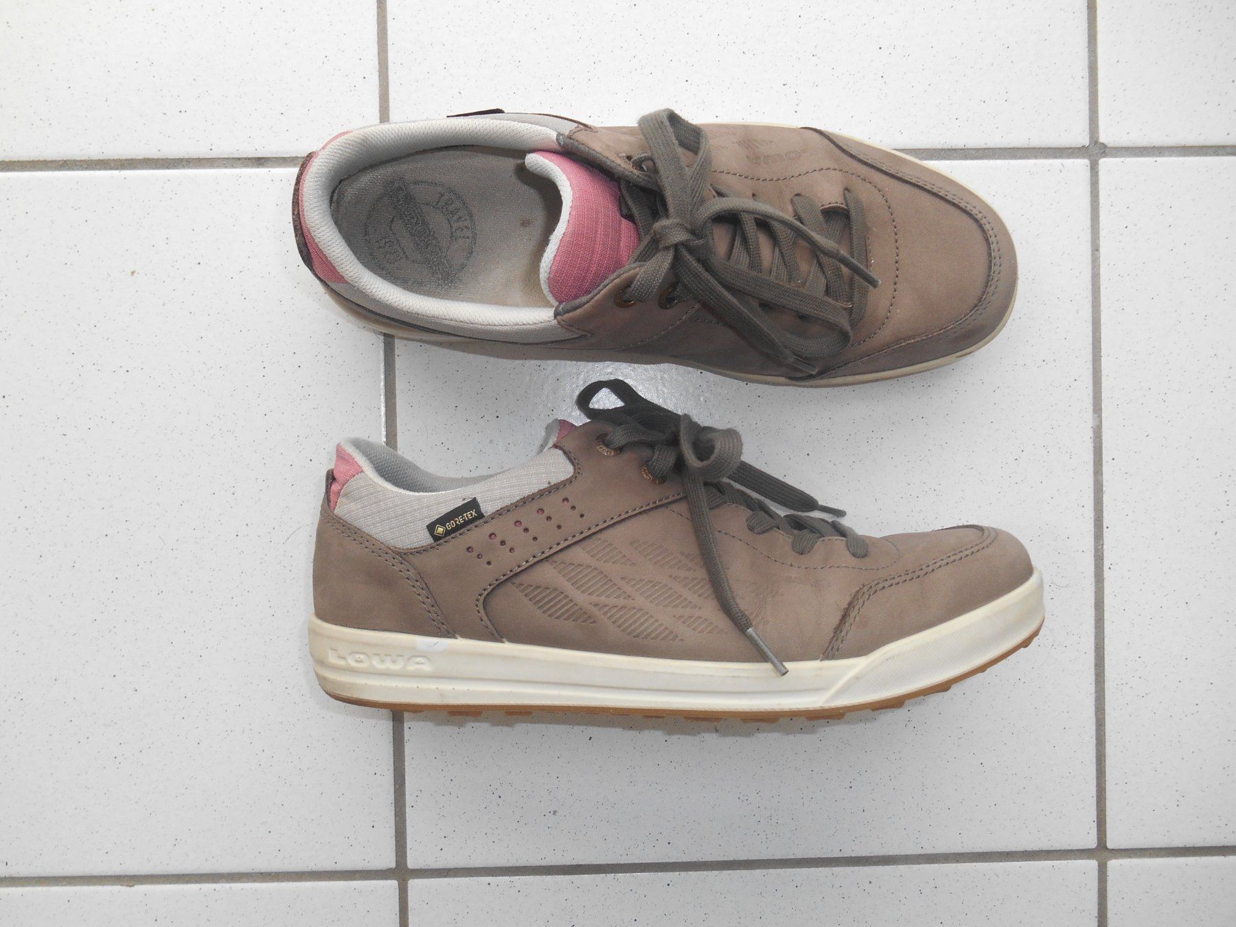 Lowa Chaussures femmes: Lowa Oakland GTX Wanderschuh Grösse 40 – D'occasion à Basel par chien008 4