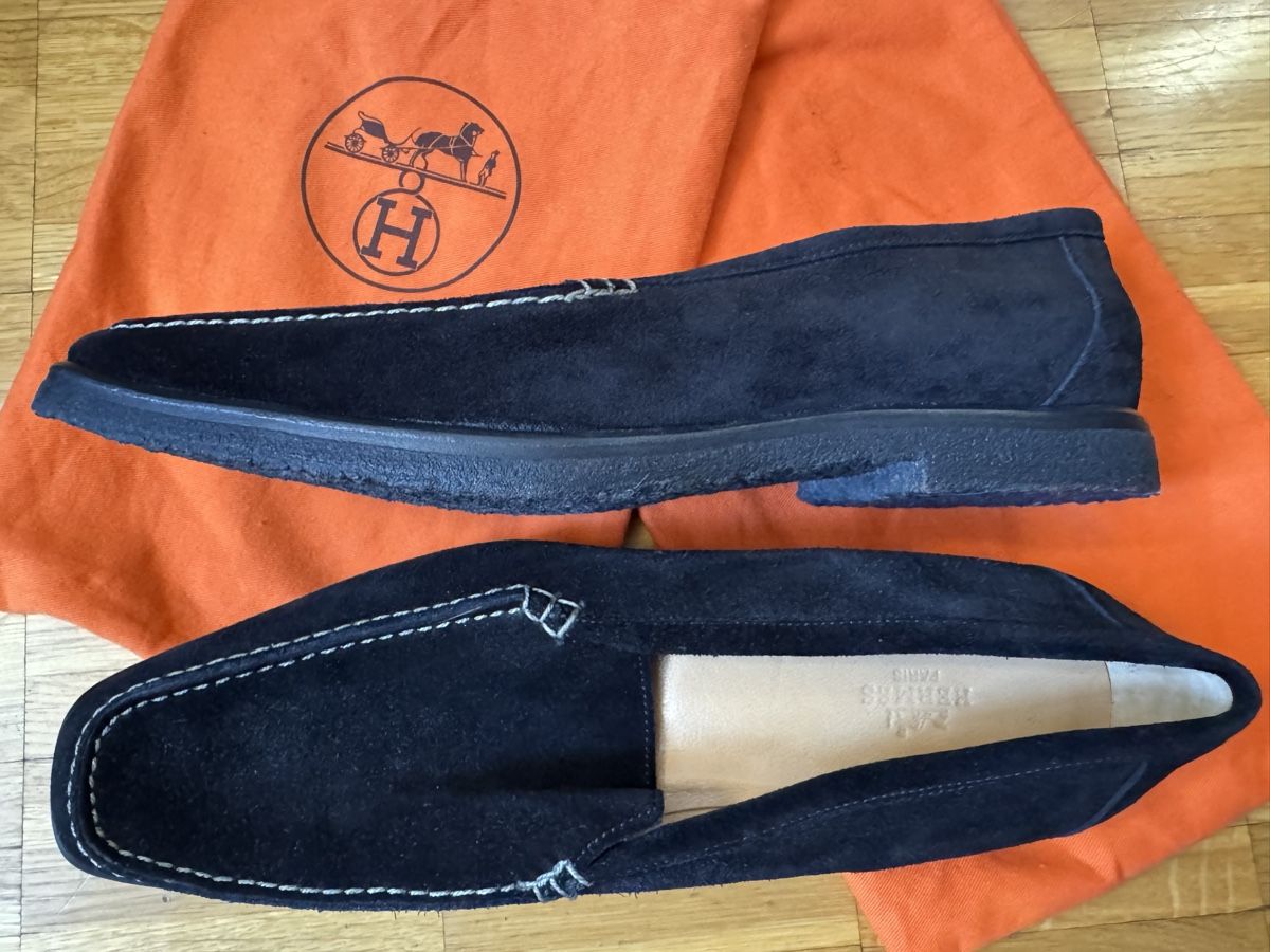 Hermès Scarpe da uomo: Mocassins Hermès daim noir, taille 41 – Nuovo (secondo la descrizione) da Morges venduto da sandy069 2