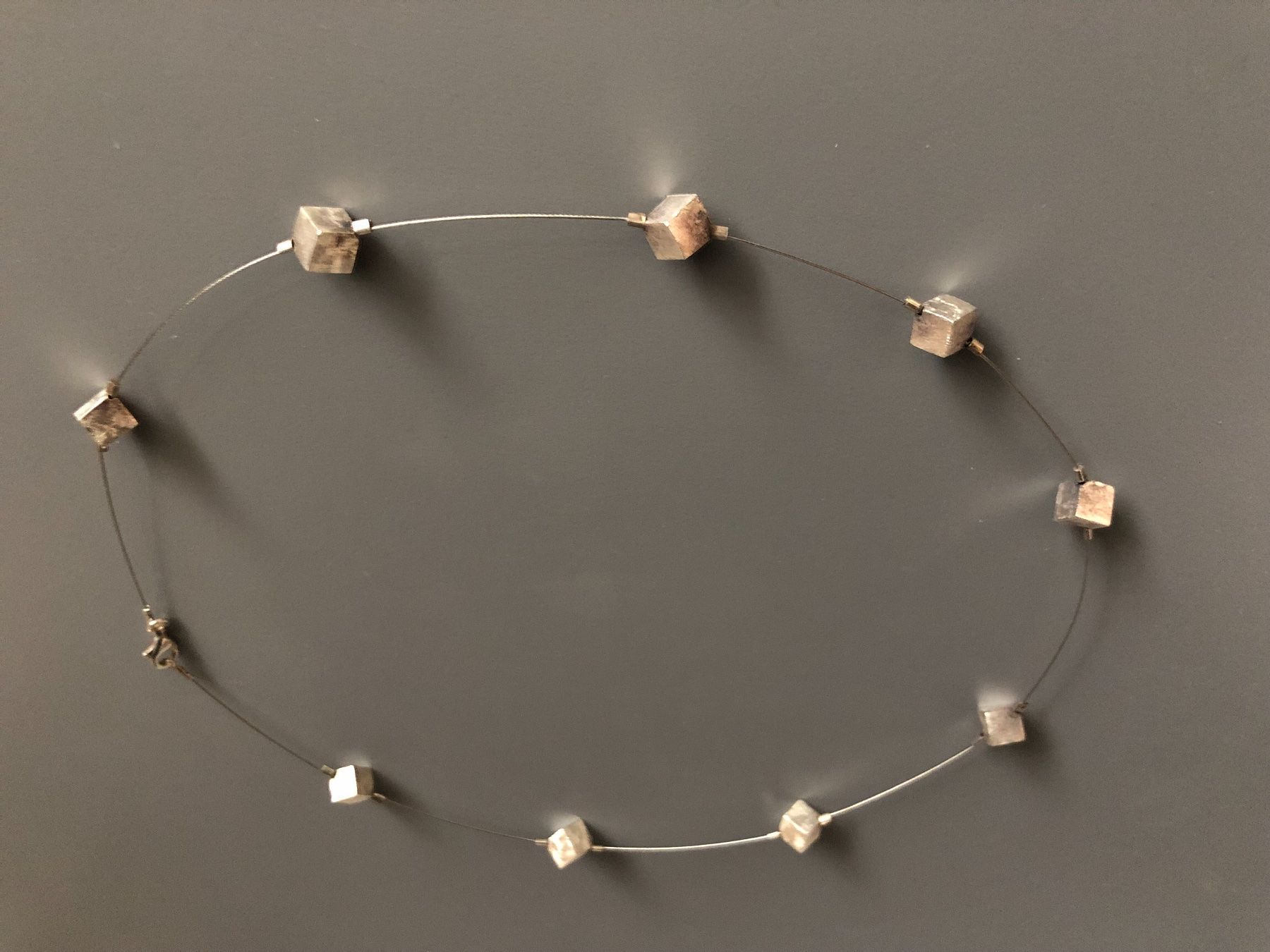 Sonstiger Schmuck: Set aus Halskette versilbert und drei Ringen – Gebraucht aus Luzern von Roger3022 1