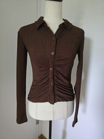 NA-KD Geripptes Blusenoberteil S – Braun Ruched Cardigan 