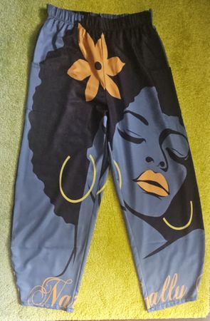Coole, weite  Sommerhose mit speziellem Print, Grösse M