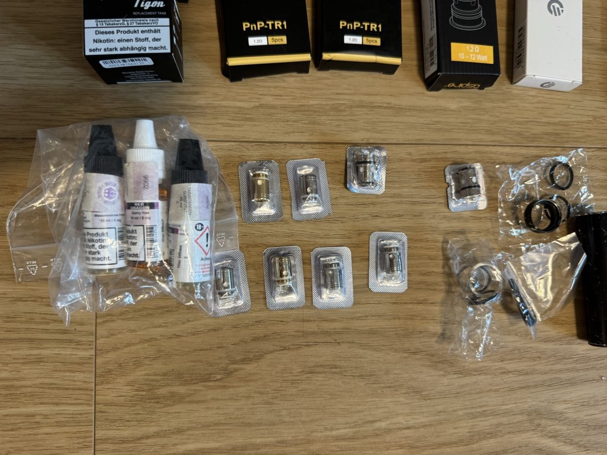 Geekvape Sonstige Tabakwaren: E-Zigaretten Zubehör Joyetech Aspire Voopoo Set – Gebraucht aus Thalwil von han_985b 7