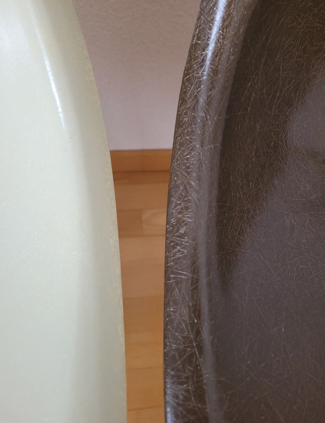 Herman Miller Sedie: 4 Eames Fiberglas Stühle Vitra, Herman Miller, Eiffel Base – Usato da Uttwil venduto da designwerk5 2