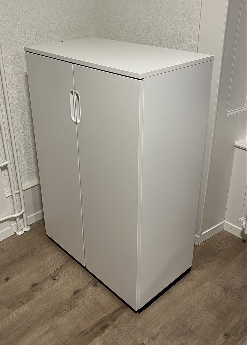 Armadi: Armoire IKEA GALANT  – Nuovo (secondo la descrizione) da Colombier NE venduto da dan_kv8c