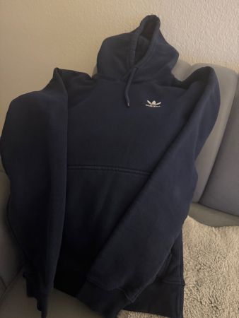 Adidas Hoodie, dunkelblau, Grösse XS – perfekt für den Üb...