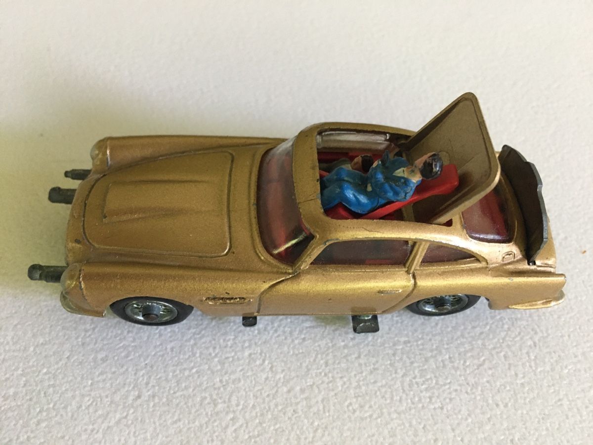 Corgi Toys Modellini d'auto: Corgi Aston Martin James Bond 261 – Usato da Grellingen venduto da Toyhamster 5