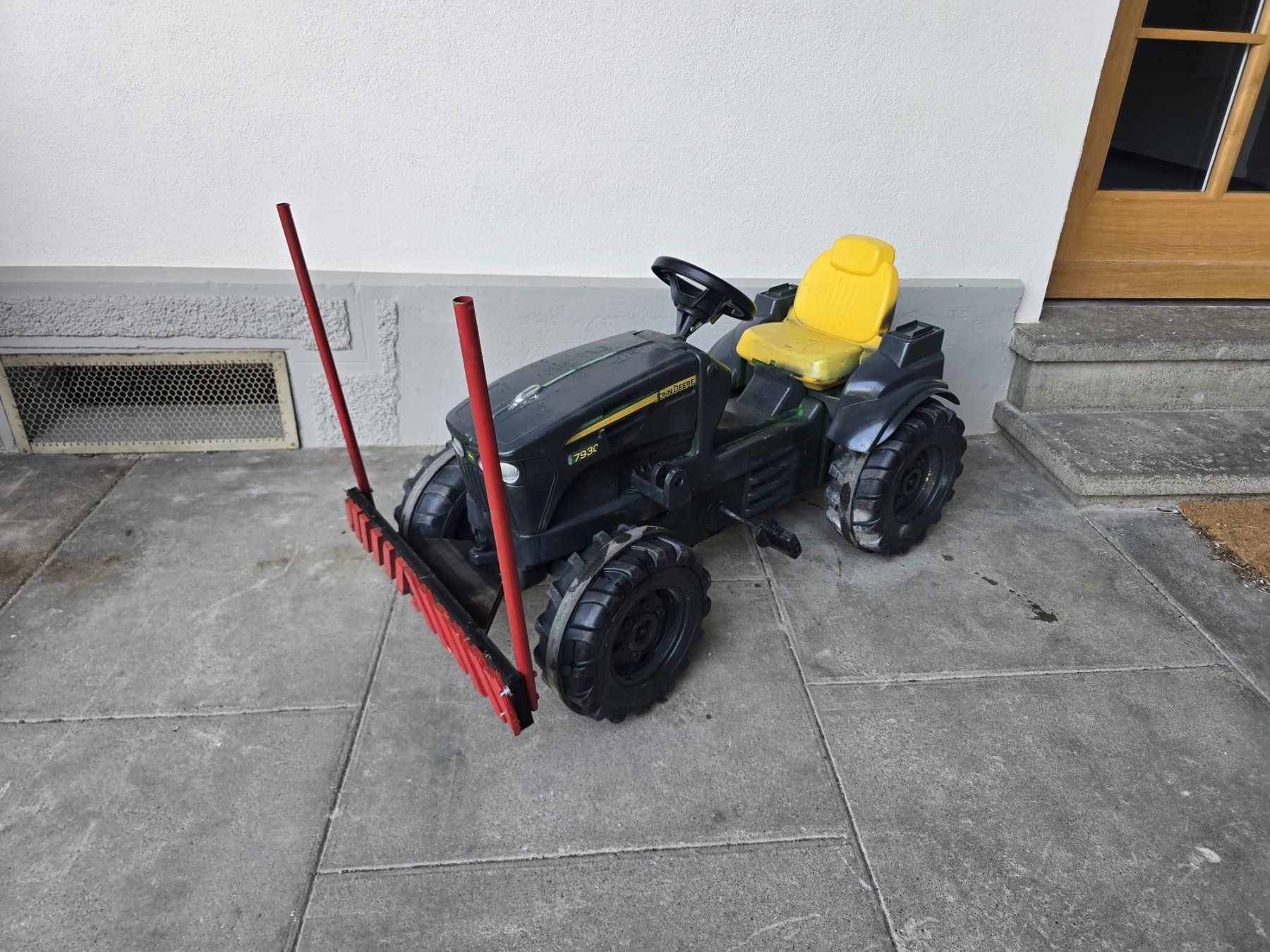 John Deere Veicoli per bambini: John Deere Kinder Trettraktor – Usato da Detligen venduto da habr 7