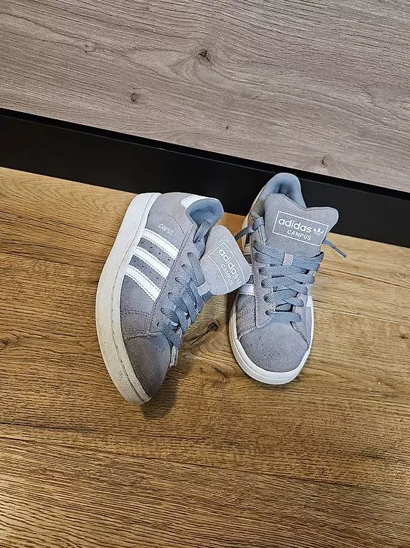 Scarpe da donna: Sneaker – Usato da Neuenegg venduto da mak_rq67