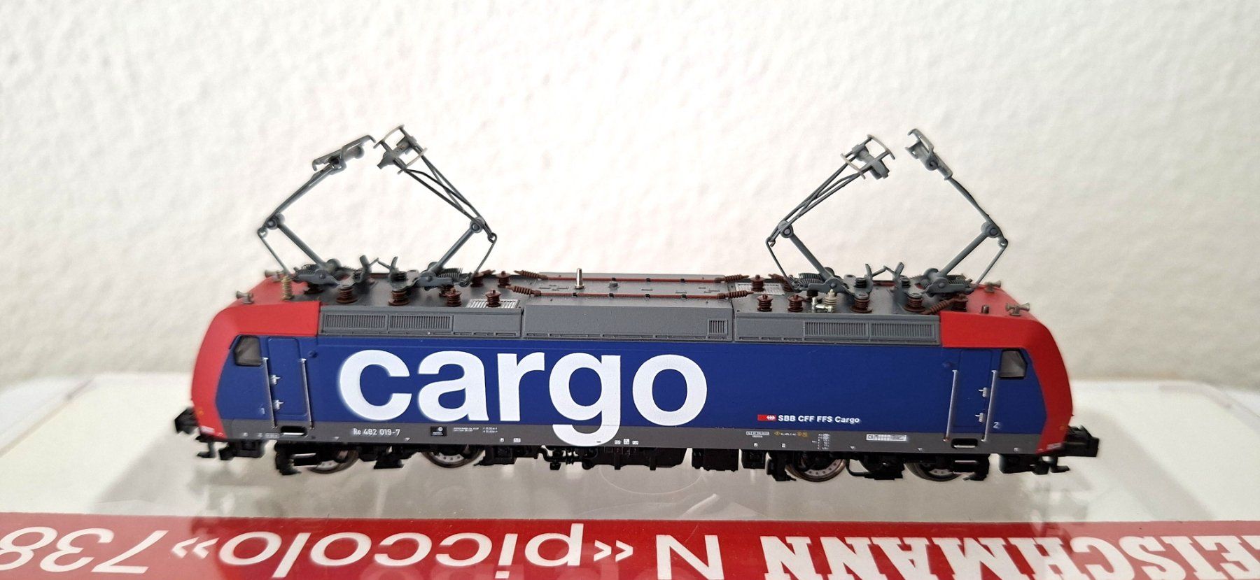 Fleischmann Modellini di ferrovie: Fleischmann Re 482 SBB " Cargo "  7386 – Nuovo e nell'imballaggio originale da Biberist venduto da Ntrains 4
