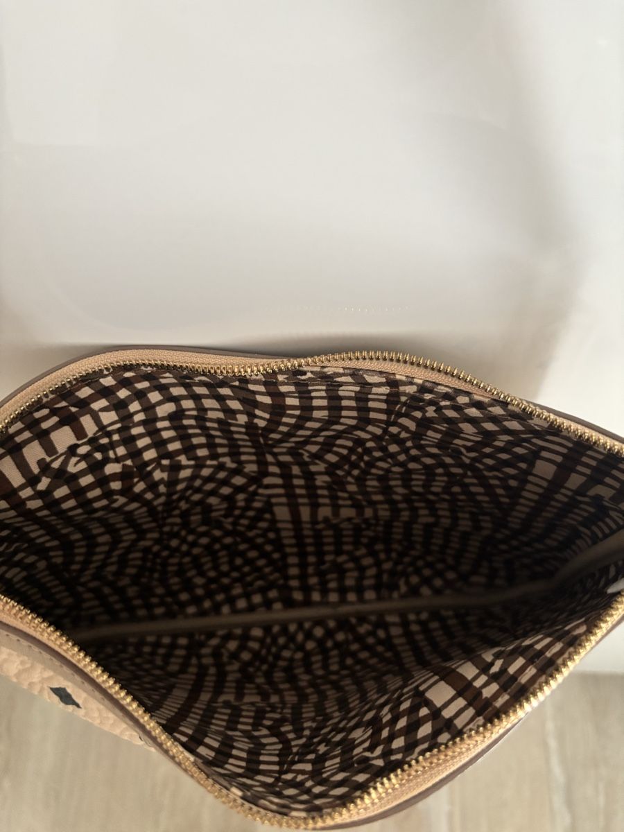 Mcm Sacs femmes: MCM Crossbody Pouch – Neuf (Voir description) à Biel/Bienne par adna.sc 1