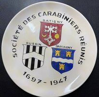 Assiette Faience de Nyon - Carabiniers Réunis 1947