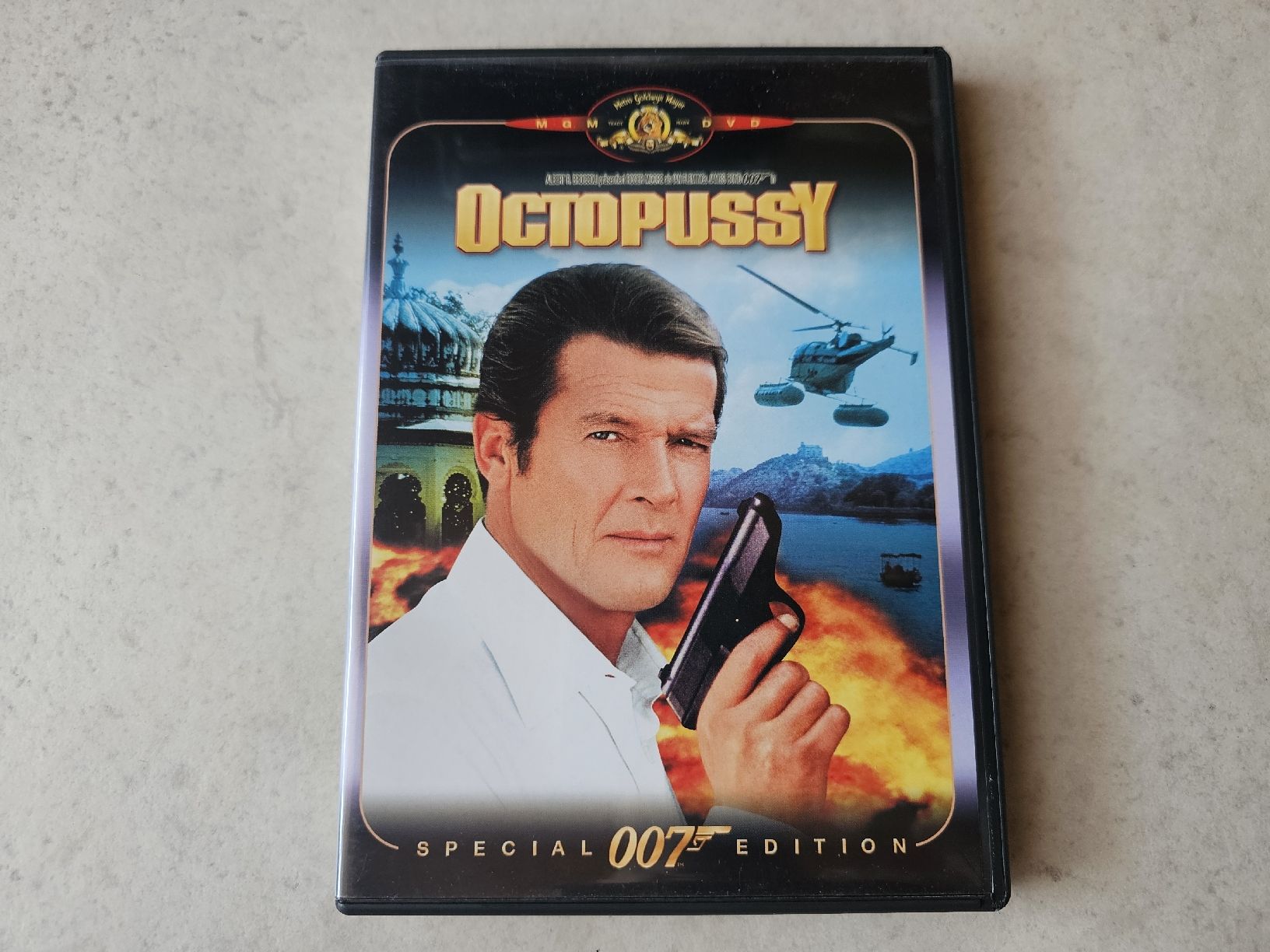 Tutti i DVDs: Octopussy  -  Special 007 Edition – Usato da Schneisingen venduto da backstore24