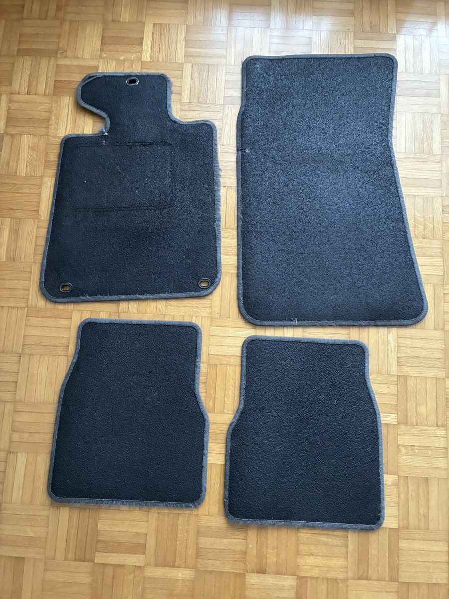 BMW Tappeti & Tappetini: BMW E30 Autoteppich – Usato da Emmenbrücke venduto da nne_hm9j 3