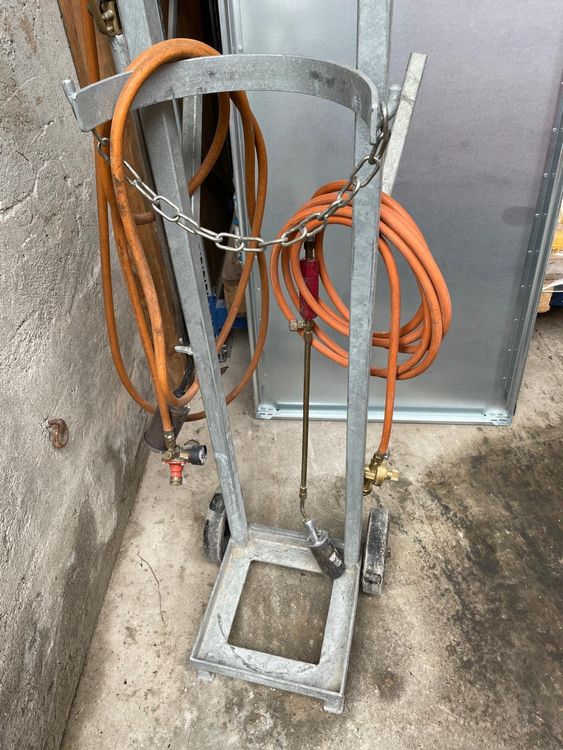 Gaswagen mit Schlauch und Brenner (Gebraucht) in Hombrechtikon für CHF ...