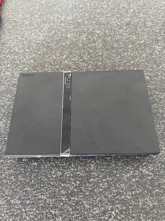 Console: PlayStation 2 mit Singstar, Buzz und 2 Controller – Usato da Otelfingen venduto da Flower-Power20 2