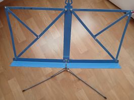 Lutrain bleu pliable