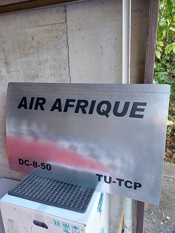 Kit di modellismo & Modellini statici: Flugzeugteil DC-8-50 Air Afrique – Usato da Bremgarten AG venduto da marcelbu62