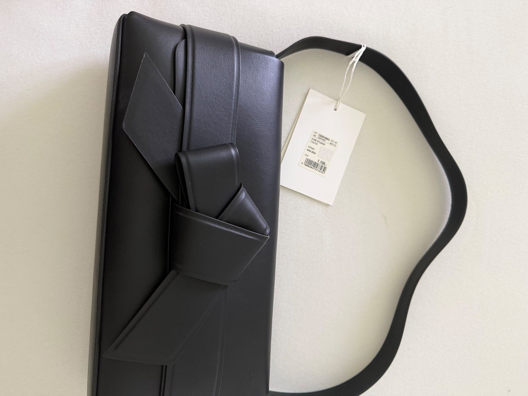 Acne Studios Borse da donna: Acne Studios  Tasche und portammoinaise – Nuovo e nell'imballaggio originale da Allschwil venduto da Figidindia