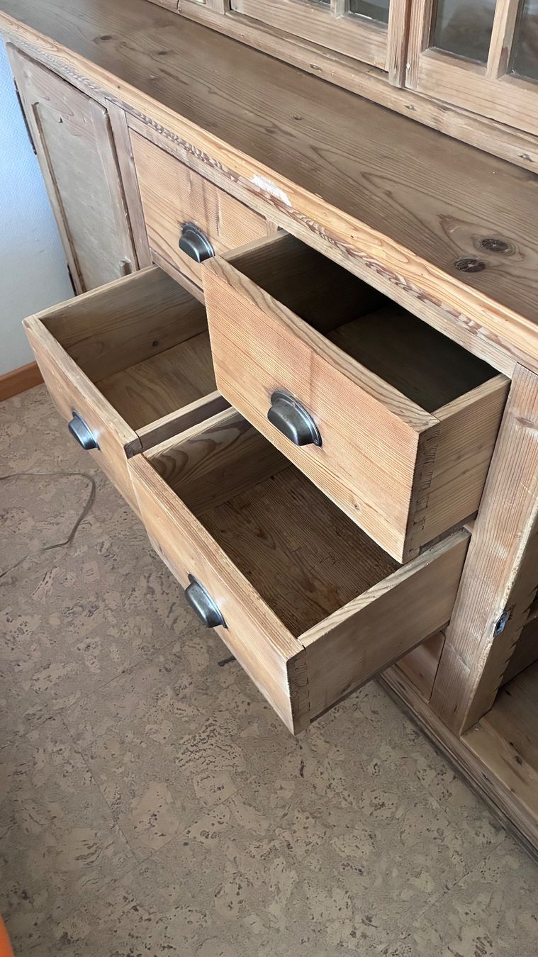 Credenze: Küchenbuffet Antik – Usato da Ehrendingen venduto da Getready 5