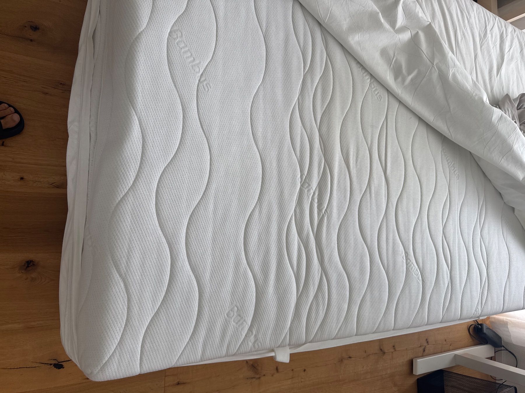 Bico Lits: Bett Holz 120 x 200 inkl. Matratze der Firma Bambus – D'occasion à Buchrain par Mamela1 5