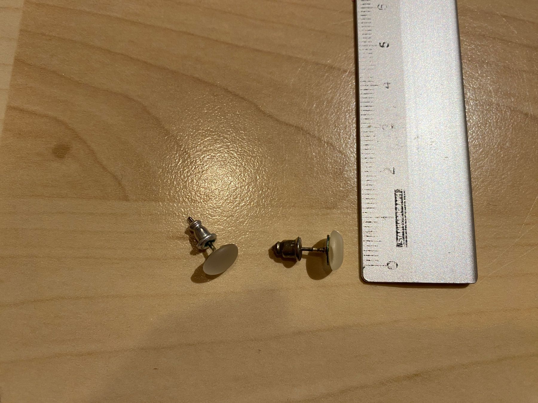 Orecchini pendenti & Orecchini a lobo: Ohrstecker matt – Usato da Zürich venduto da Wim-Broccoli 1