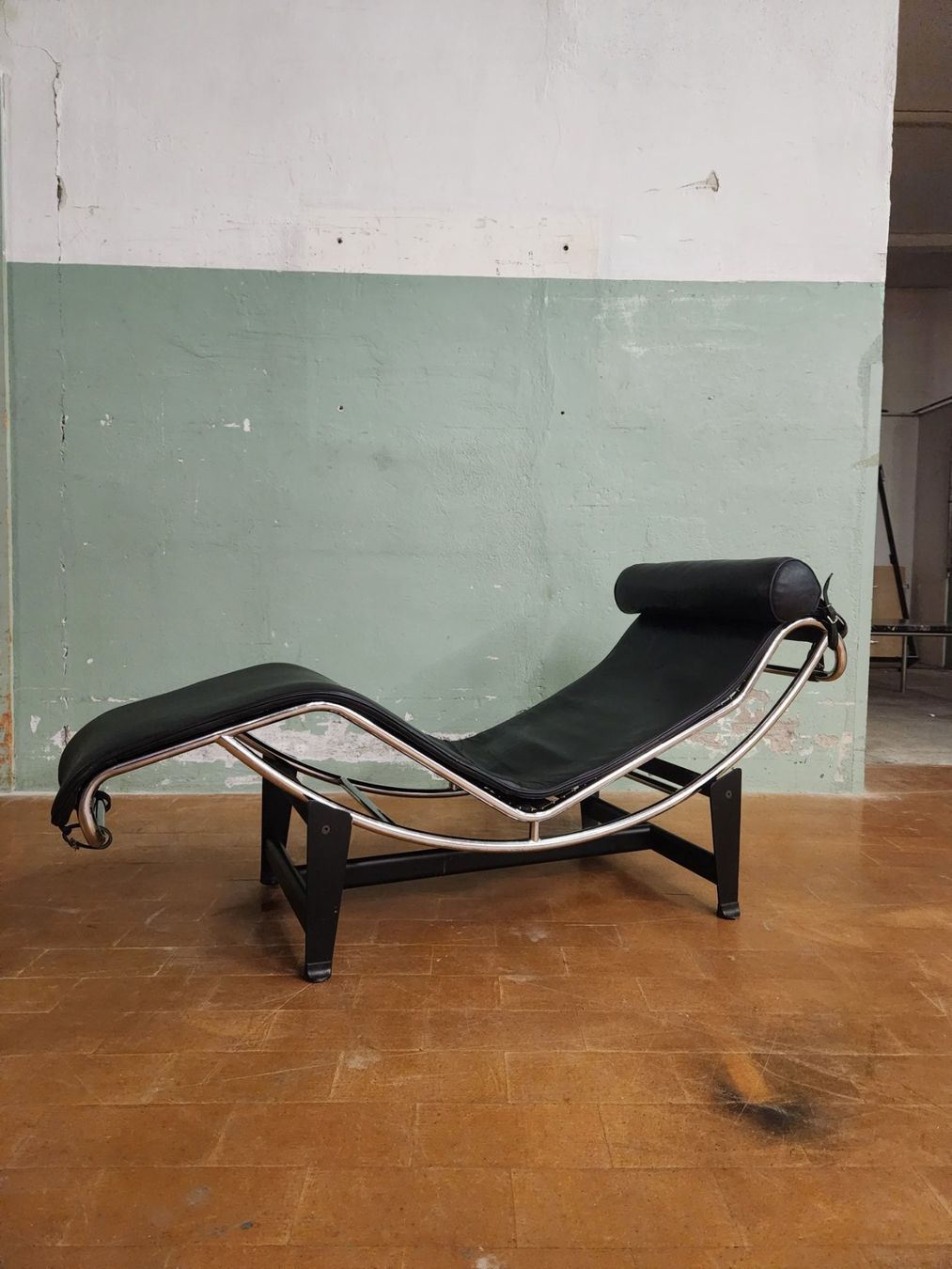 Sedie a sdraio: Designer Liege mit Lederbezug – Usato da Lichtensteig venduto da Usedinstorecom