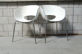 2 Stühle weiss Sintesi Design Orbit Large (HE12)